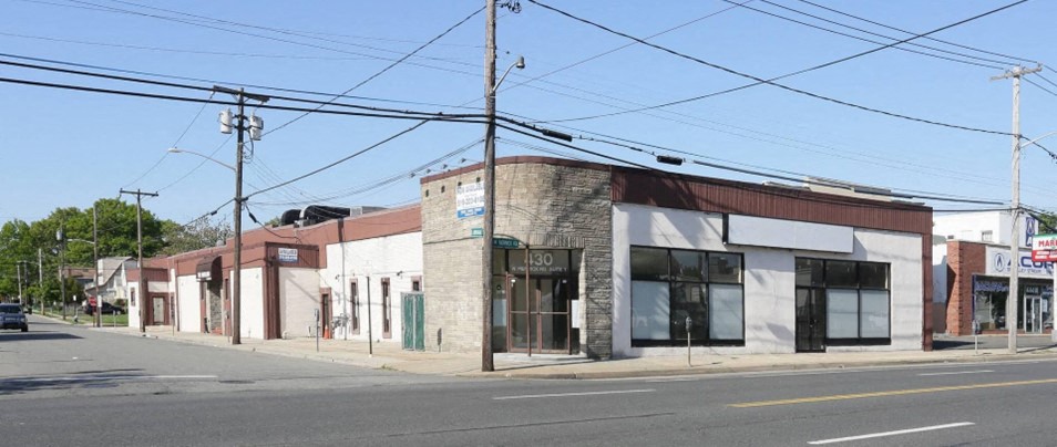 430 West Merrick Road